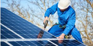 Installation Maintenance Panneaux Solaires Photovoltaïques à Noyant-et-Aconin